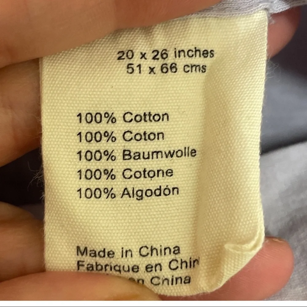 🌺SOLD🌺 Anthropologie Beautiful Lavender Pillow Sham - Picture 9 of 9